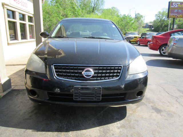 2006 Nissan Altima Pickupslt Quad Cab SWB 4WD 4x4 Truck