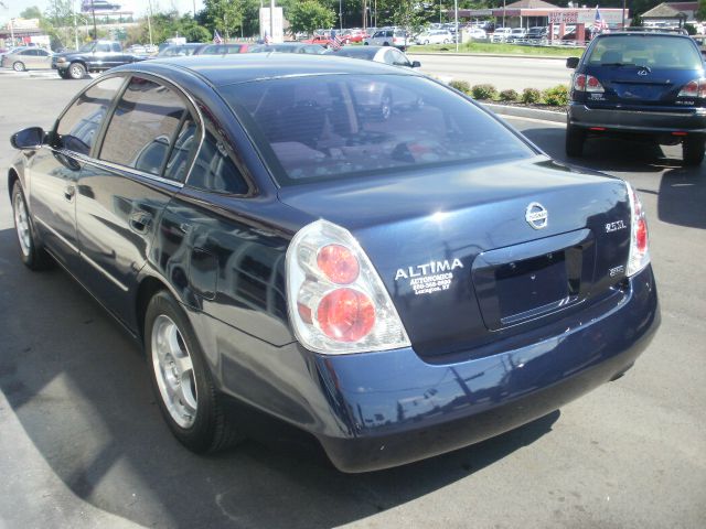 2006 Nissan Altima Pickupslt Quad Cab SWB 4WD 4x4 Truck