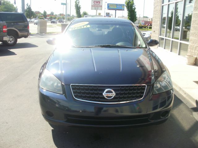 2006 Nissan Altima Pickupslt Quad Cab SWB 4WD 4x4 Truck