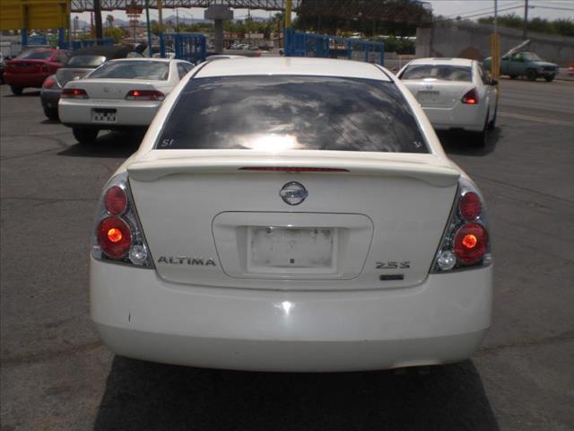 2006 Nissan Altima GT V6 5-spd Manual