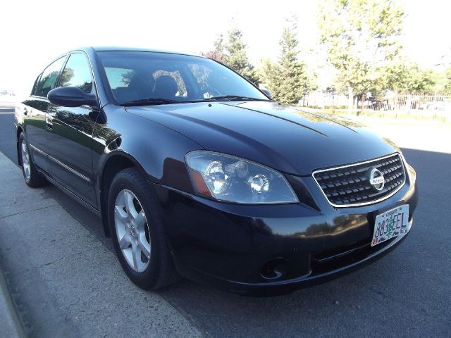 2006 Nissan Altima Pickupslt Quad Cab SWB 4WD 4x4 Truck