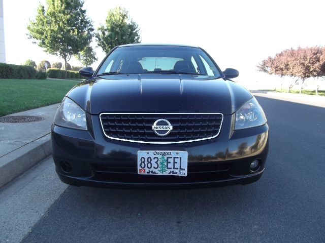 2006 Nissan Altima Pickupslt Quad Cab SWB 4WD 4x4 Truck
