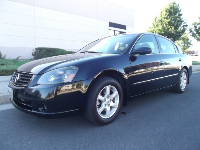 2006 Nissan Altima Pickupslt Quad Cab SWB 4WD 4x4 Truck