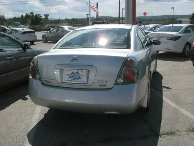 2006 Nissan Altima 152.2 WB