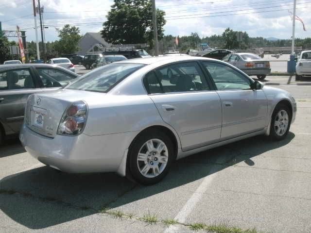 2006 Nissan Altima 152.2 WB