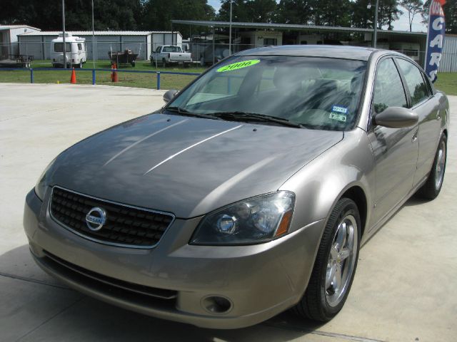 2006 Nissan Altima Pickupslt Quad Cab SWB 4WD 4x4 Truck