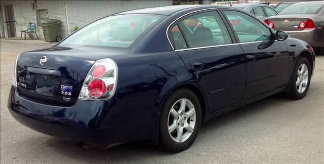 2006 Nissan Altima Pickupslt Quad Cab SWB 4WD 4x4 Truck