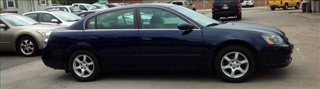 2006 Nissan Altima Pickupslt Quad Cab SWB 4WD 4x4 Truck