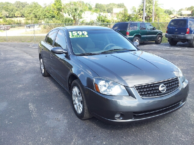 2006 Nissan Altima Pickupslt Quad Cab SWB 4WD 4x4 Truck