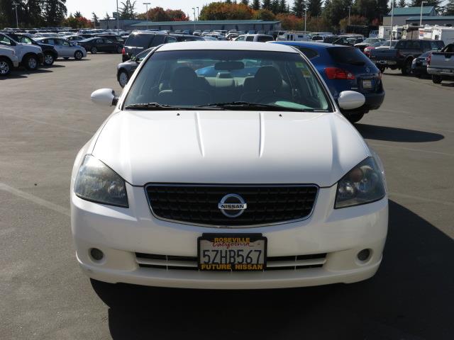 2006 Nissan Altima FWD 4dr