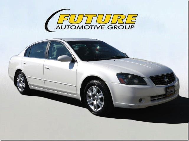 2006 Nissan Altima FWD 4dr