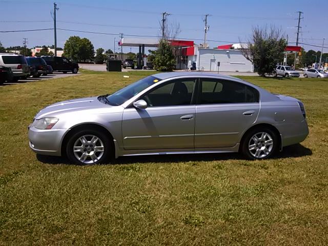 2006 Nissan Altima Pickupslt Quad Cab SWB 4WD 4x4 Truck