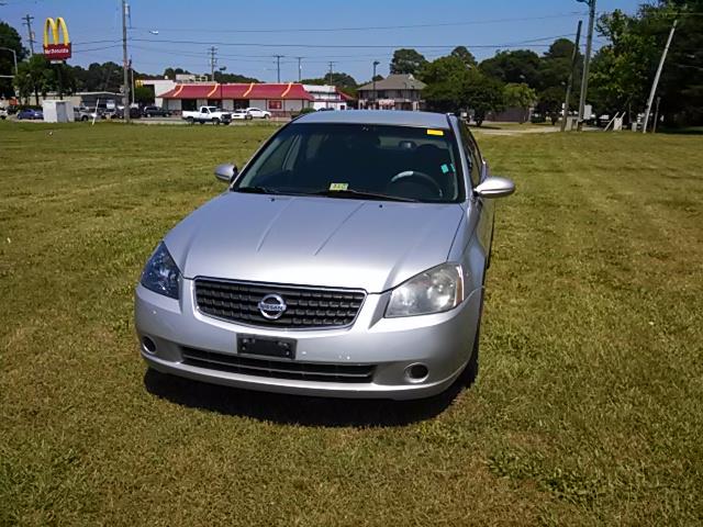 2006 Nissan Altima Pickupslt Quad Cab SWB 4WD 4x4 Truck