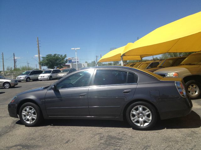 2006 Nissan Altima Pickupslt Quad Cab SWB 4WD 4x4 Truck