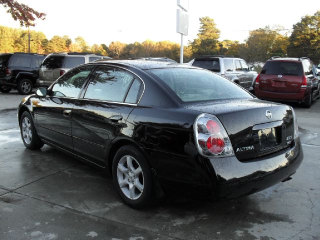 2006 Nissan Altima Pickupslt Quad Cab SWB 4WD 4x4 Truck