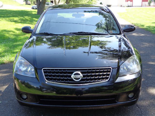 2006 Nissan Altima Pickupslt Quad Cab SWB 4WD 4x4 Truck