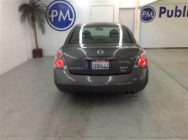 2006 Nissan Altima 1997 Isuzu S