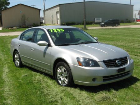 2006 Nissan Altima Pickupslt Quad Cab SWB 4WD 4x4 Truck