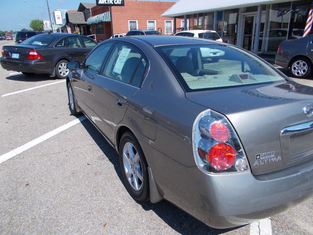 2006 Nissan Altima Pickupslt Quad Cab SWB 4WD 4x4 Truck