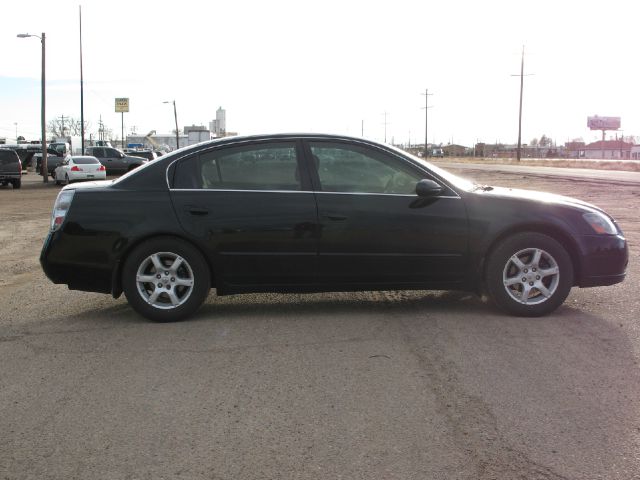 2006 Nissan Altima Convertible 6 SPD NAVI