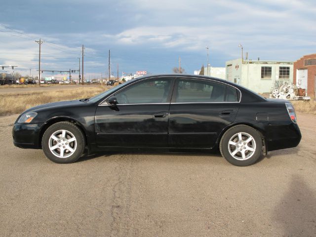 2006 Nissan Altima Convertible 6 SPD NAVI