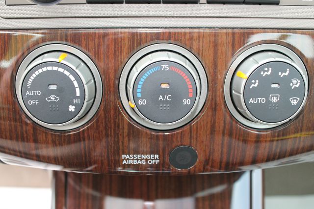 2006 Nissan Altima ST Pickup 4D 5 1/2 Ft