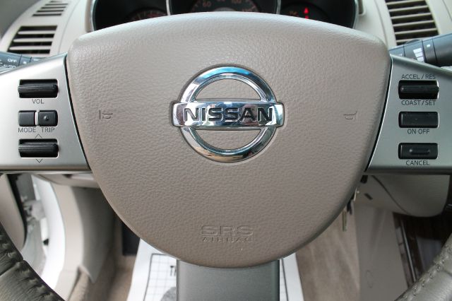 2006 Nissan Altima ST Pickup 4D 5 1/2 Ft