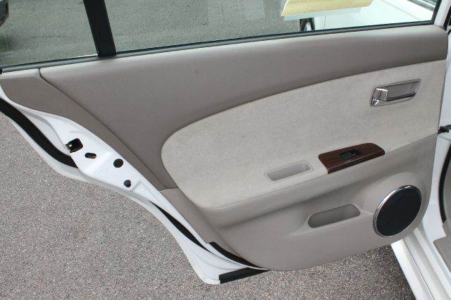 2006 Nissan Altima ST Pickup 4D 5 1/2 Ft