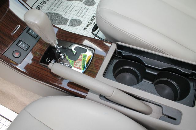 2006 Nissan Altima ST Pickup 4D 5 1/2 Ft