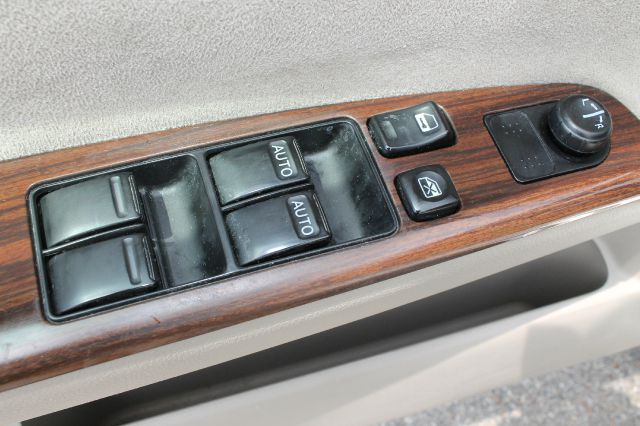 2006 Nissan Altima ST Pickup 4D 5 1/2 Ft