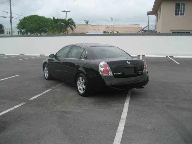 2006 Nissan Altima Pickupslt Quad Cab SWB 4WD 4x4 Truck