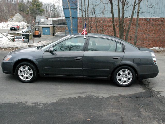 2006 Nissan Altima Pickupslt Quad Cab SWB 4WD 4x4 Truck