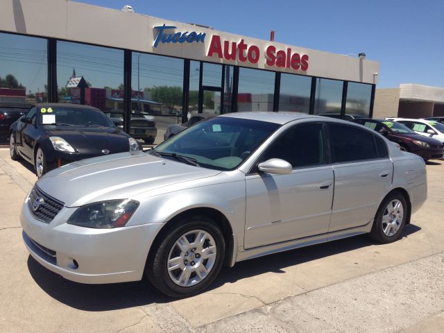 2006 Nissan Altima Pickupslt Quad Cab SWB 4WD 4x4 Truck