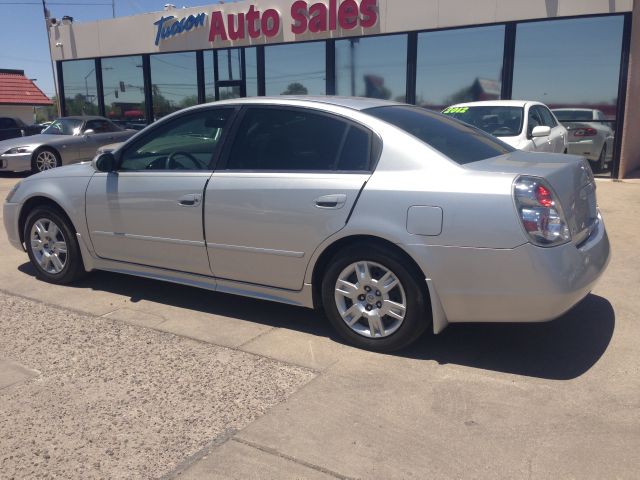2006 Nissan Altima Pickupslt Quad Cab SWB 4WD 4x4 Truck
