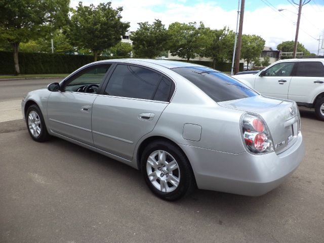 2006 Nissan Altima Pickupslt Quad Cab SWB 4WD 4x4 Truck