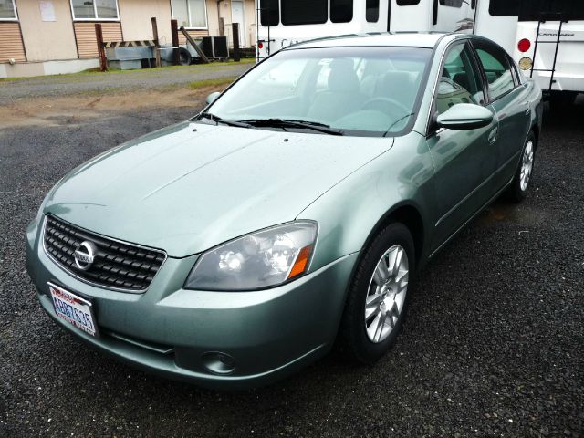 2006 Nissan Altima Pickupslt Quad Cab SWB 4WD 4x4 Truck