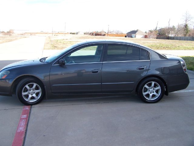 2006 Nissan Altima Pickupslt Quad Cab SWB 4WD 4x4 Truck