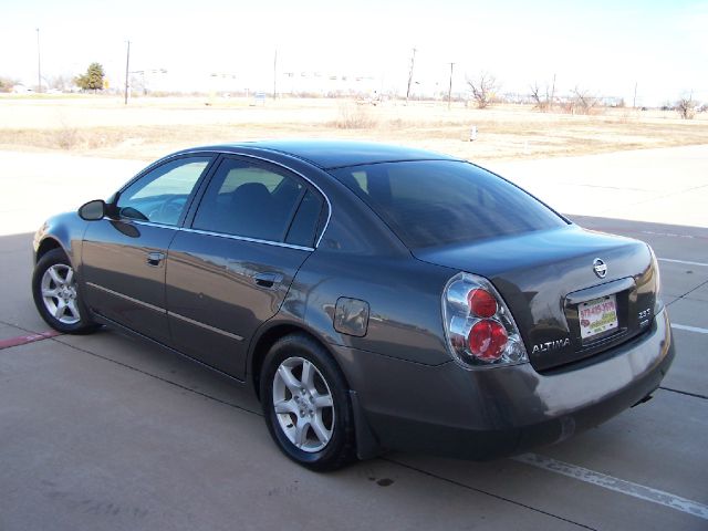 2006 Nissan Altima Pickupslt Quad Cab SWB 4WD 4x4 Truck