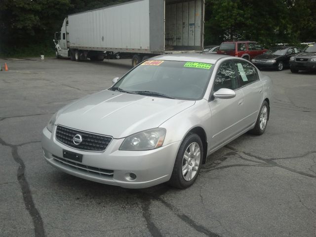 2006 Nissan Altima Pickupslt Quad Cab SWB 4WD 4x4 Truck