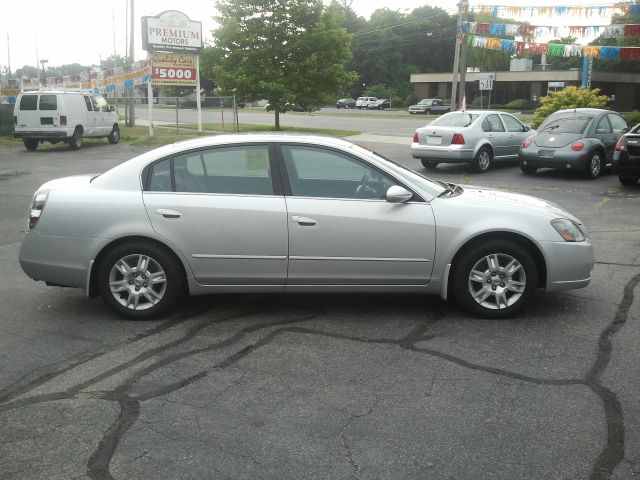 2006 Nissan Altima Pickupslt Quad Cab SWB 4WD 4x4 Truck