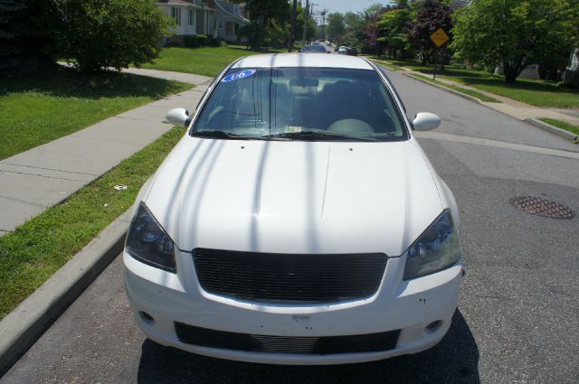 2006 Nissan Altima Pickupslt Quad Cab SWB 4WD 4x4 Truck