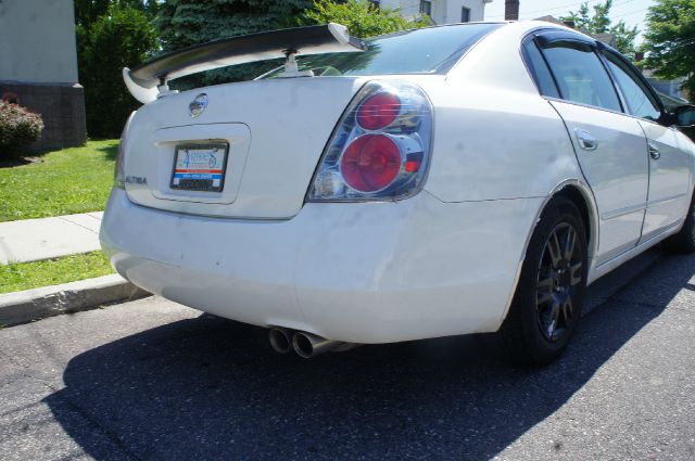 2006 Nissan Altima Pickupslt Quad Cab SWB 4WD 4x4 Truck