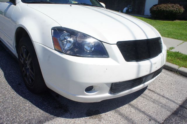 2006 Nissan Altima Pickupslt Quad Cab SWB 4WD 4x4 Truck