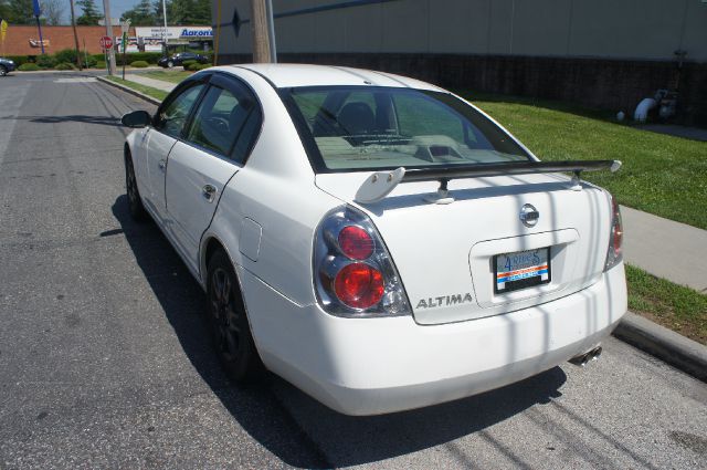 2006 Nissan Altima Pickupslt Quad Cab SWB 4WD 4x4 Truck