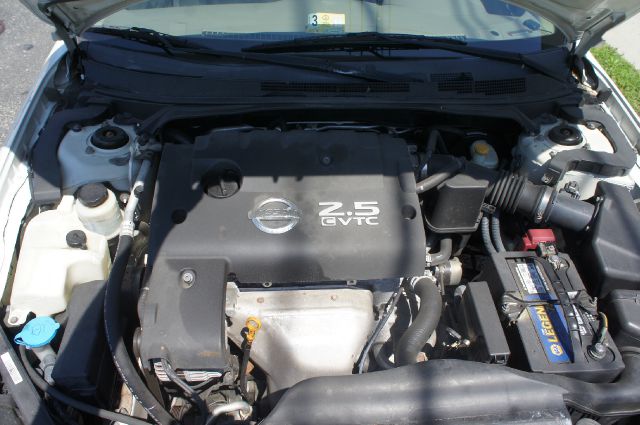 2006 Nissan Altima Pickupslt Quad Cab SWB 4WD 4x4 Truck