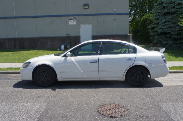 2006 Nissan Altima Pickupslt Quad Cab SWB 4WD 4x4 Truck