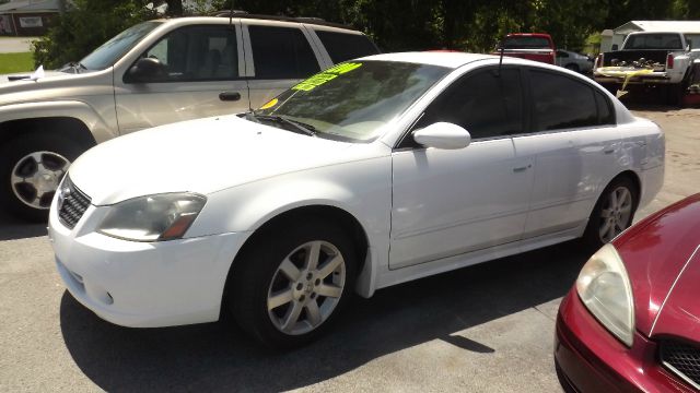 2006 Nissan Altima Pickupslt Quad Cab SWB 4WD 4x4 Truck