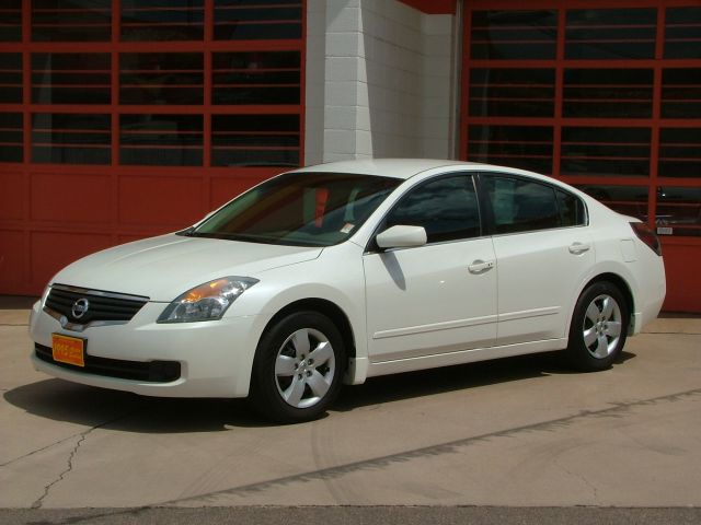 2007 Nissan Altima Pickupslt Quad Cab SWB 4WD 4x4 Truck
