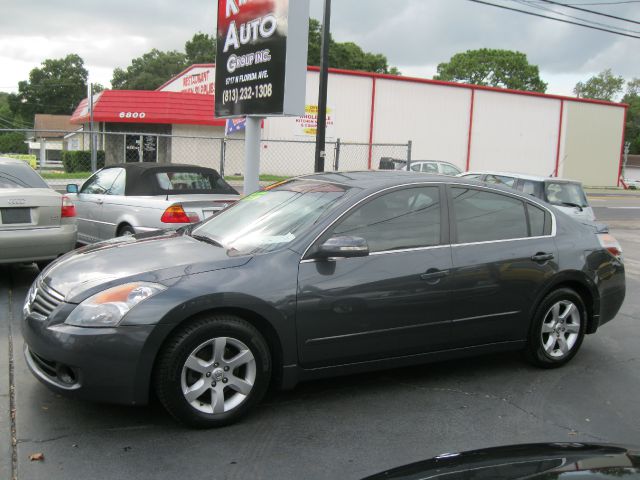 2007 Nissan Altima ST Pickup 4D 5 1/2 Ft