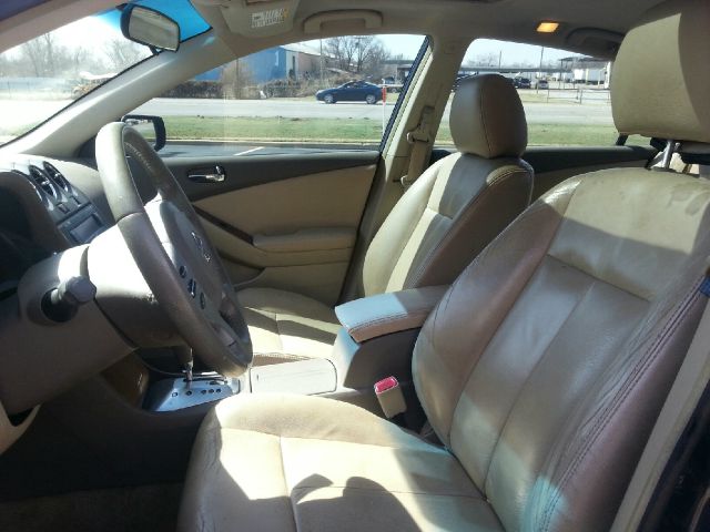 2007 Nissan Altima SLT 2500 Hemi 4x4